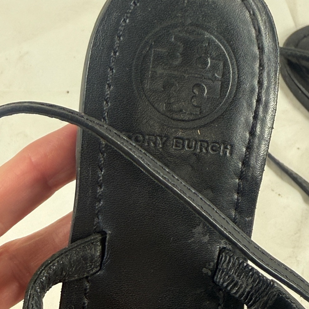 Tory Burch Black Leather Logo Embellished Flat Thong Slingback Sandals SZ 6.5 M - Picture 4 of 13